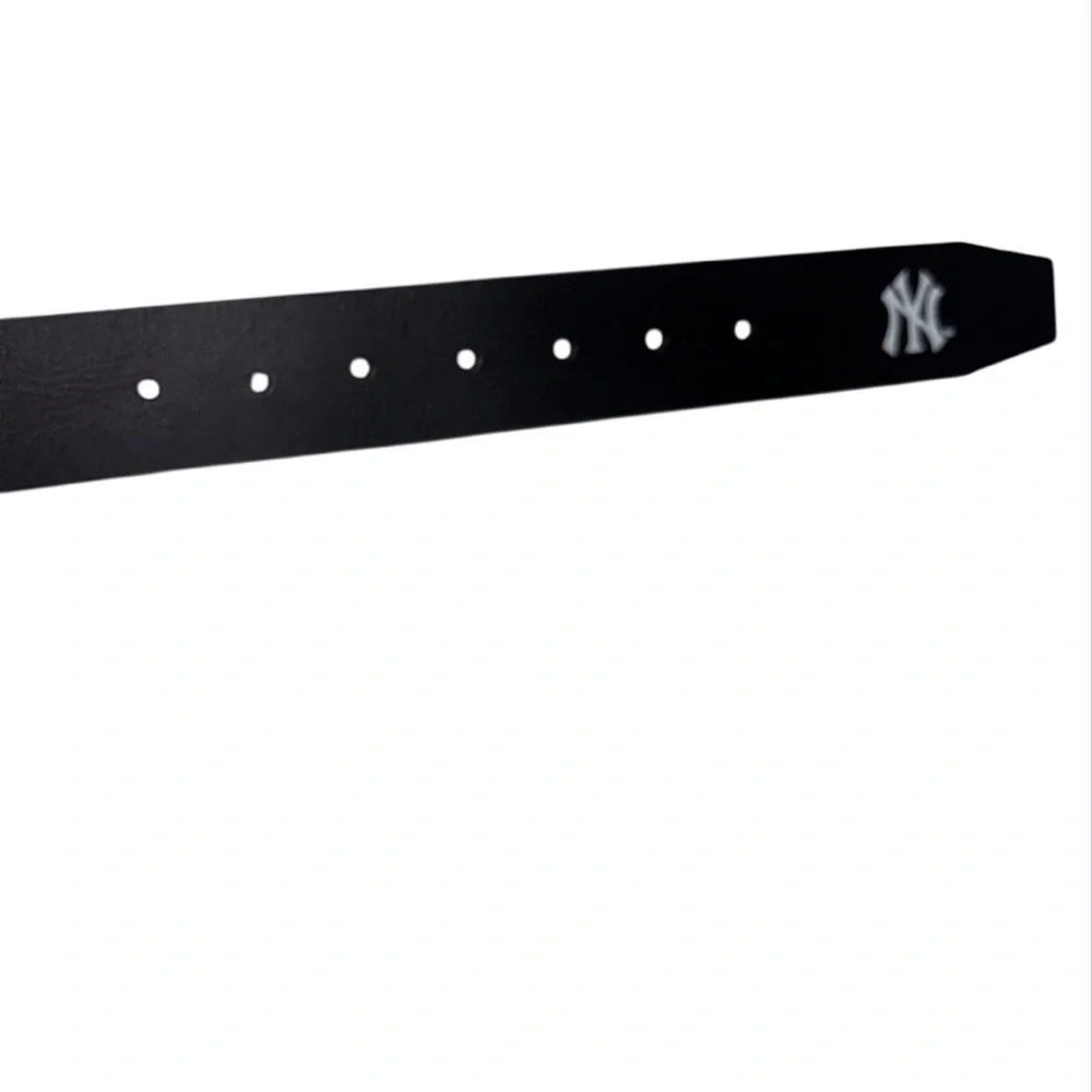 New York Yankees Leather Black Belt Men’s Waist 30-32 MLB Genuine Merchandise